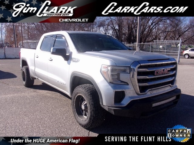 2021 GMC Sierra 1500 SLE's photo