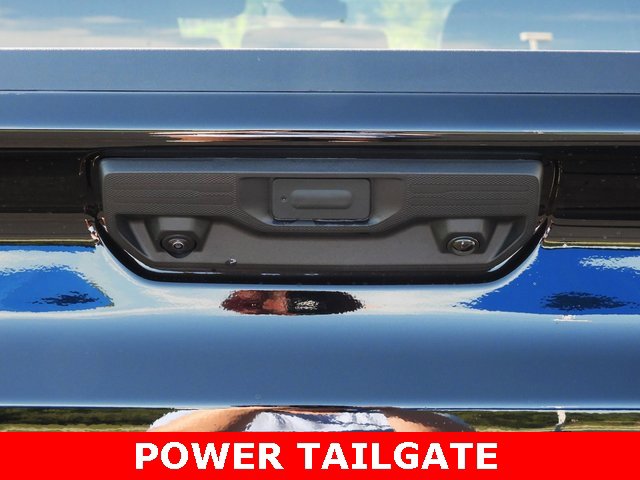 2026 Chevrolet Silverado 1500 RST photo 2