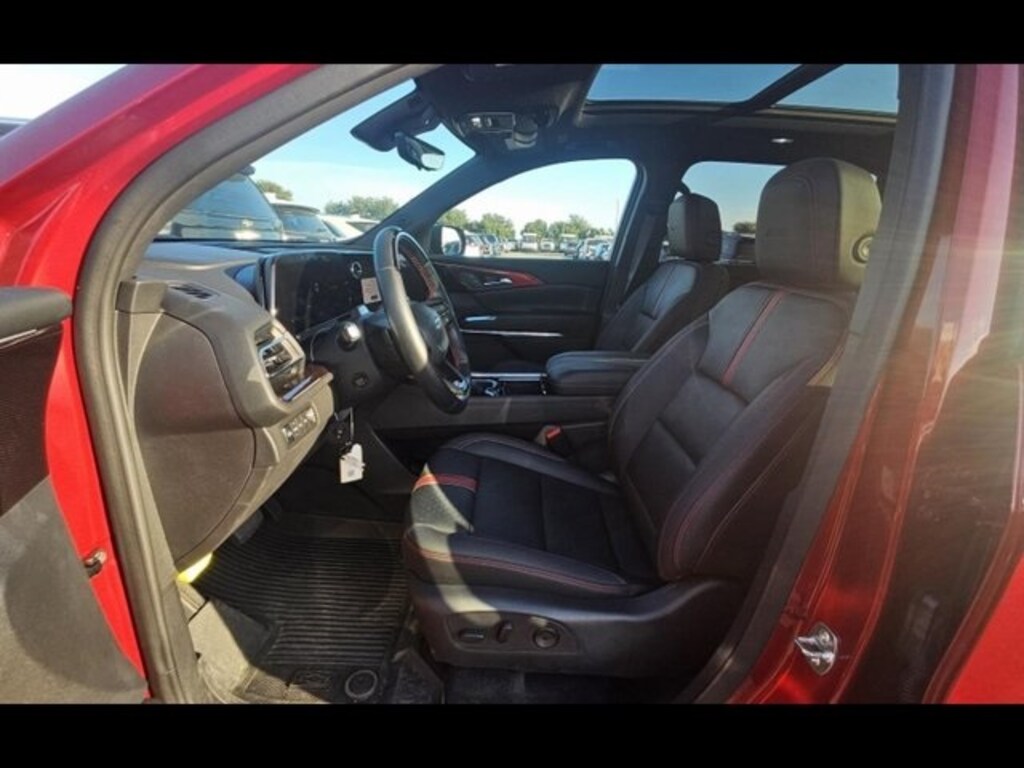 Used 2024 Chevrolet Traverse RS SUV