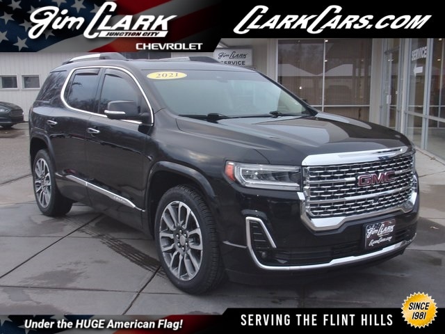 2021 GMC Acadia Denali's photo