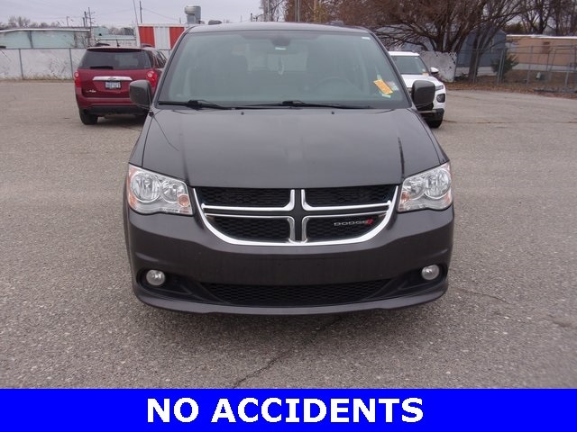 Used 2019 Dodge Grand Caravan SXT with VIN 2C4RDGCG0KR691696 for sale in Junction City, KS