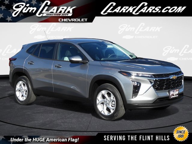 2026 Chevrolet Trax LS's photo