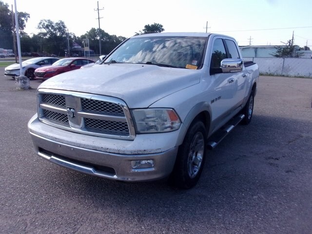 2010 Ram 1500 Laramie photo 3