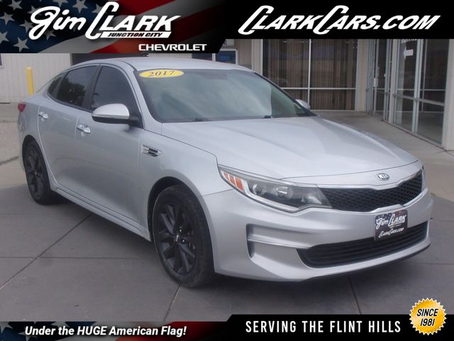 2017 Kia Optima LX AT's photo