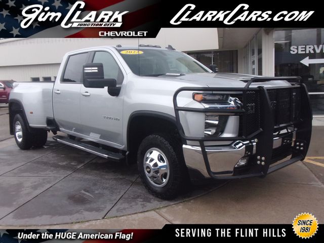2022 Chevrolet Silverado HD LT 4WD Crew Cab Standard Box SRW's photo