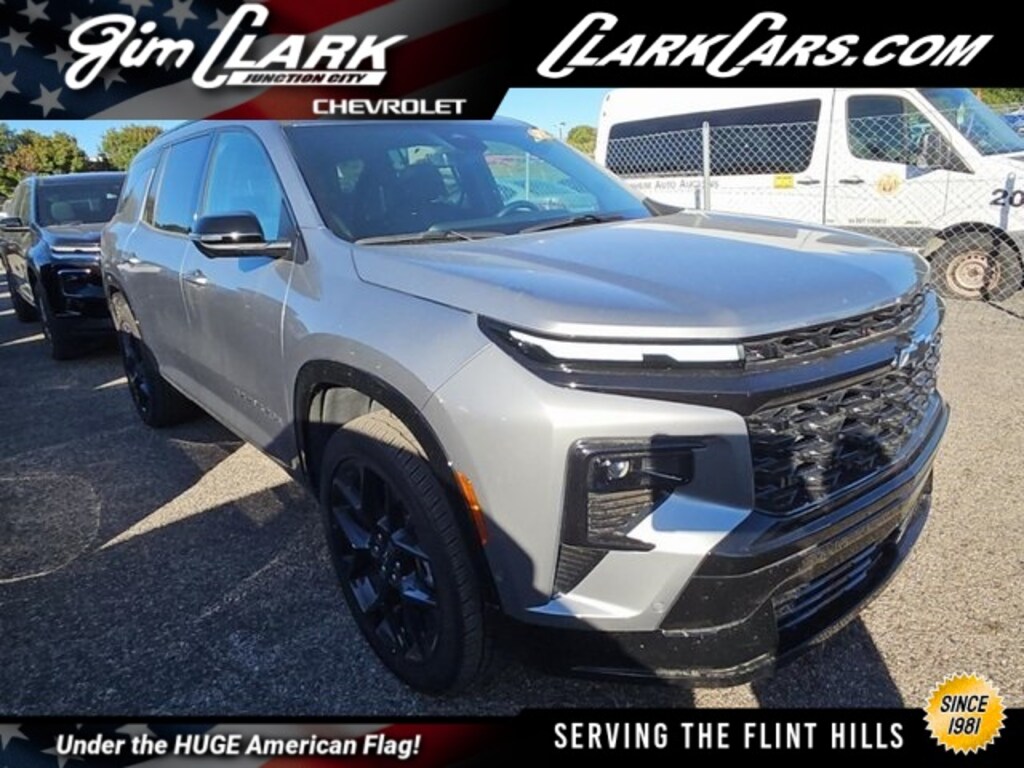 Used 2024 Chevrolet Traverse RS SUV