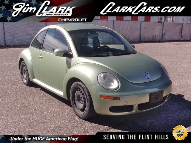 2010 Volkswagen New Beetle