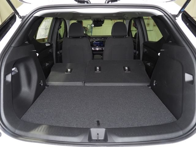 2027 Chevrolet Bolt LT - Photo 33