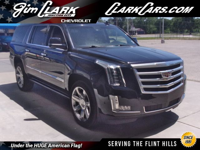 2017 Cadillac Escalade ESV AWD Premium Luxury's photo
