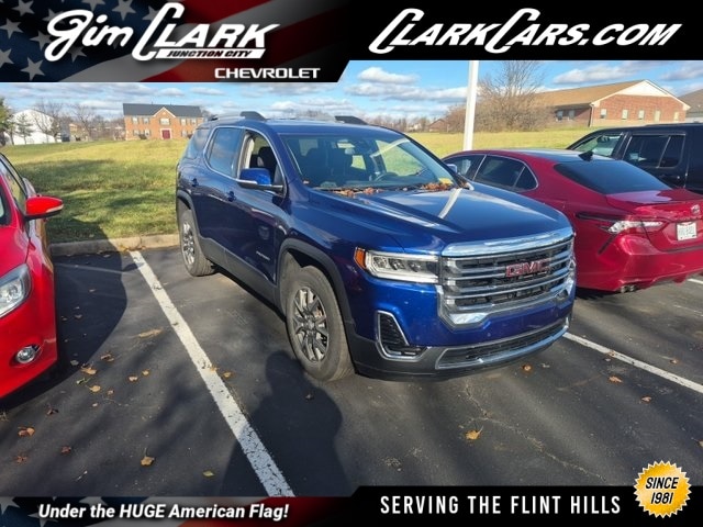 2023 GMC Acadia SLE's photo