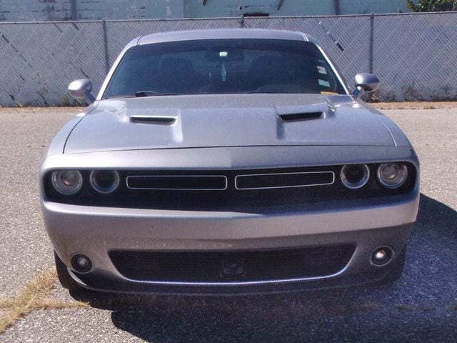 Used 2018 Dodge Challenger SXT Plus with VIN 2C3CDZAG1JH259339 for sale in Junction City, KS