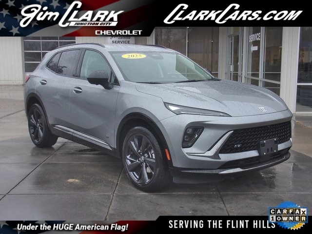 2025 Buick Envision Sport Touring's photo