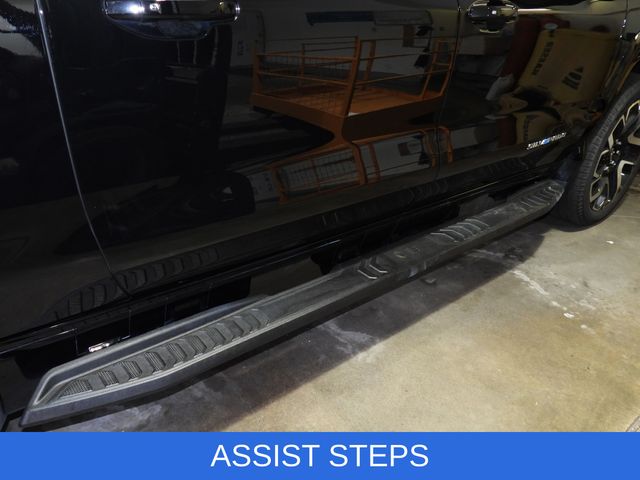Used 2025 Chevrolet Silverado EV RST with VIN 1GC402EL7SU408524 for sale in Junction City, KS