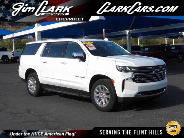 2024 Chevrolet Suburban Premier's photo