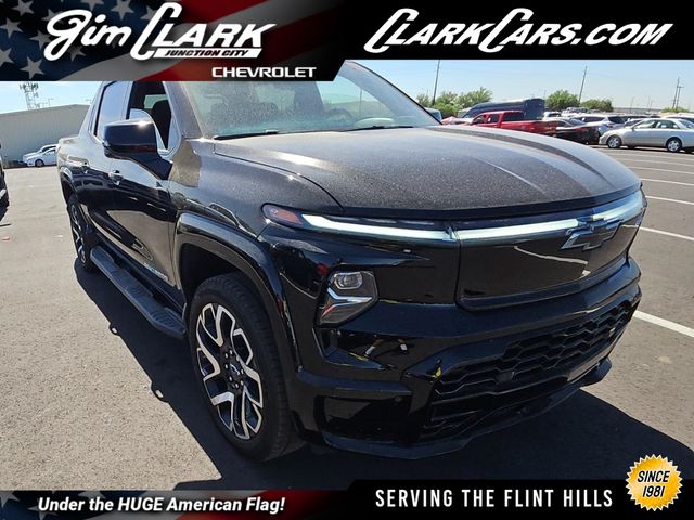 2025 Chevrolet Silverado EV RST Max Range's photo