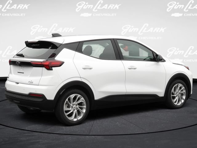 2027 Chevrolet Bolt LT - Photo 14