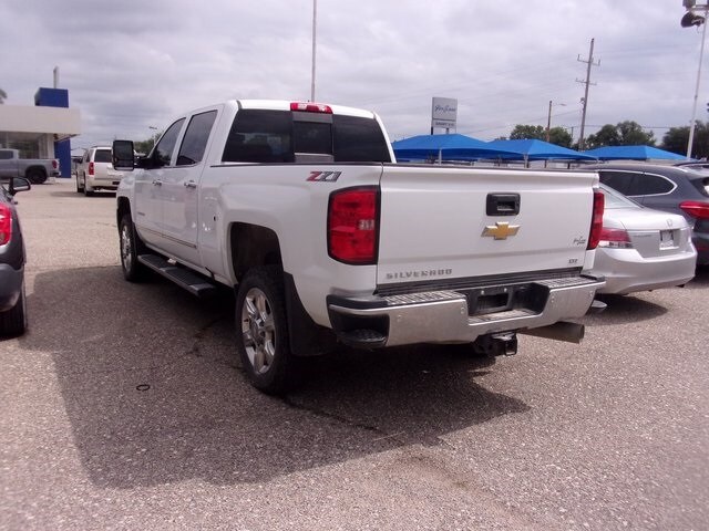 2019 Chevrolet Silverado 2500HD LTZ photo 4