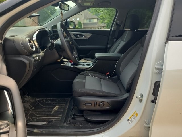 2023 Chevrolet Blazer 2LT photo 2