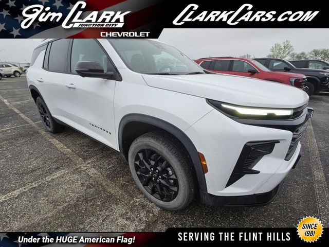 2025 Chevrolet Traverse AWD LT's photo