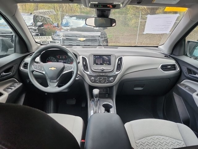 2023 Chevrolet Equinox LS photo 4