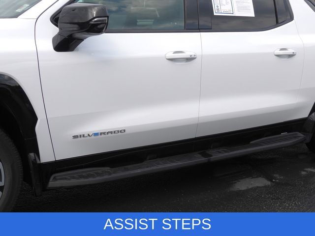 Used 2025 Chevrolet Silverado EV RST with VIN 1GC402EL1SU408812 for sale in Junction City, KS