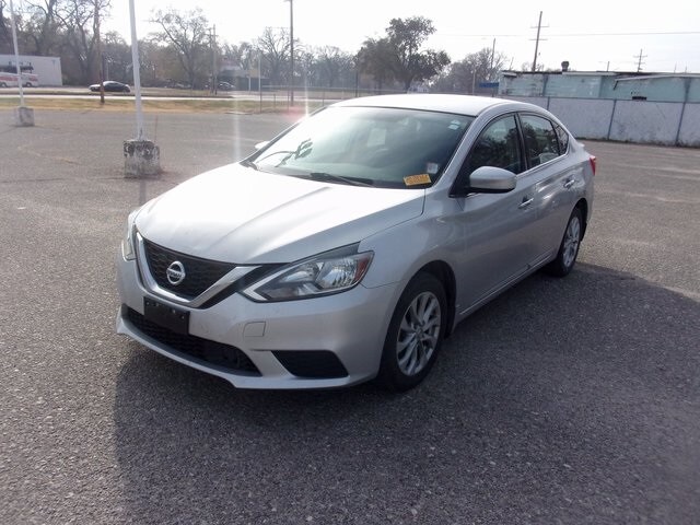 2018 Nissan Sentra SV photo 3