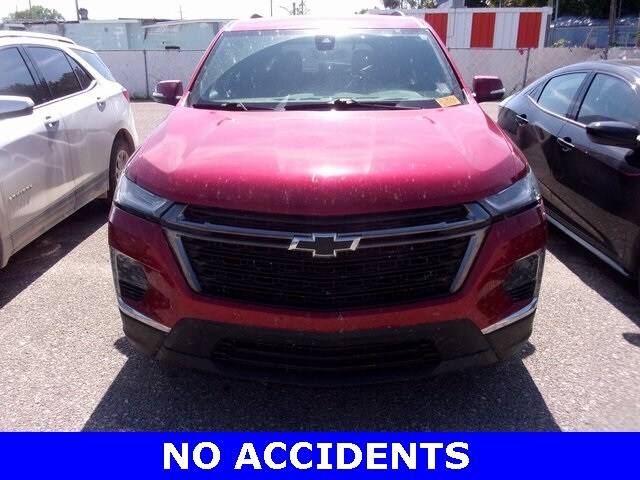 2023 Chevrolet Traverse photo 2