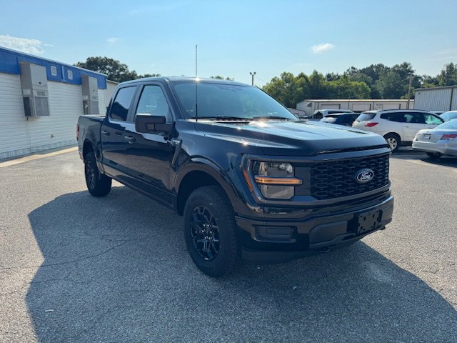 2025 Ford F-150 STX photo 4