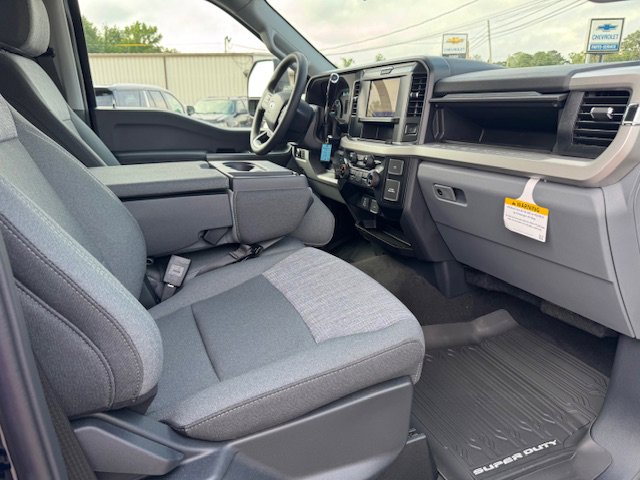 2025 Ford F-250 Super Duty XLT - Photo 13