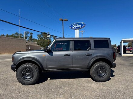 2025 Ford Bronco Badlands SUV