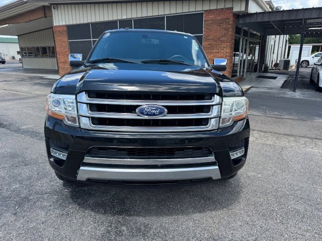 2015 Ford Expedition EL Platinum photo 2