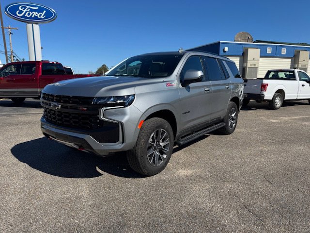 2023 Chevrolet Tahoe Z71 photo 2