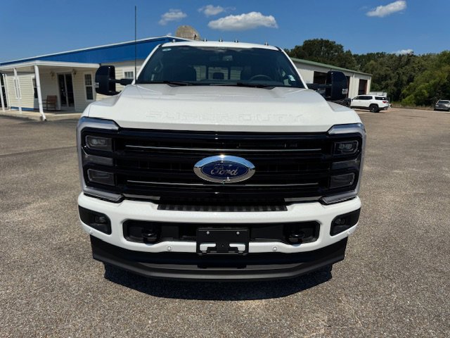 2026 Ford F-250 Platinum photo 3