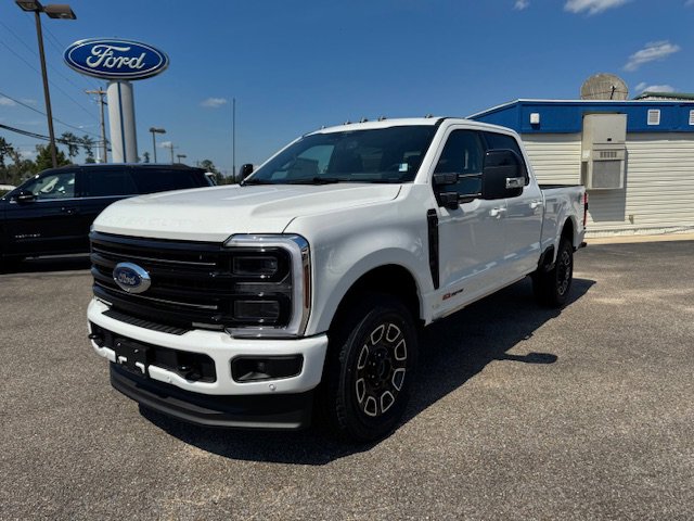 2026 Ford F-250 Platinum photo 2