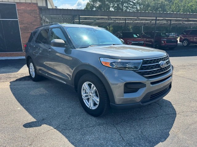 2023 Ford Explorer XLT photo 3