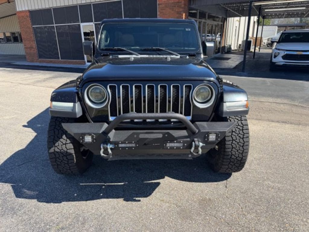 Used 2018 Jeep Wrangler Unlimited Sahara 4x4 SUV