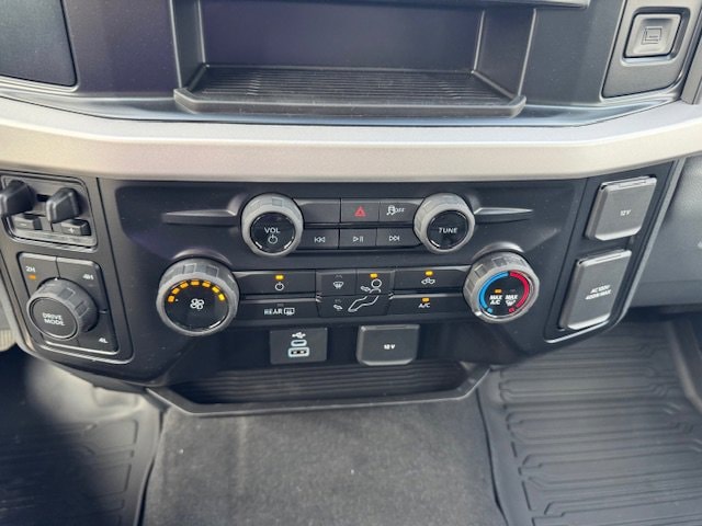 2025 Ford F-250 Super Duty XLT - Photo 16