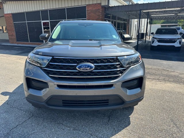 2023 Ford Explorer XLT photo 2