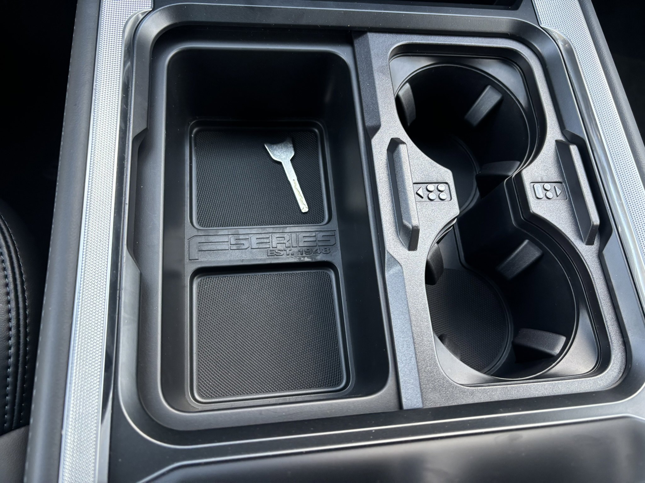2025 Ford F-250 Super Duty Platinum - Photo 22