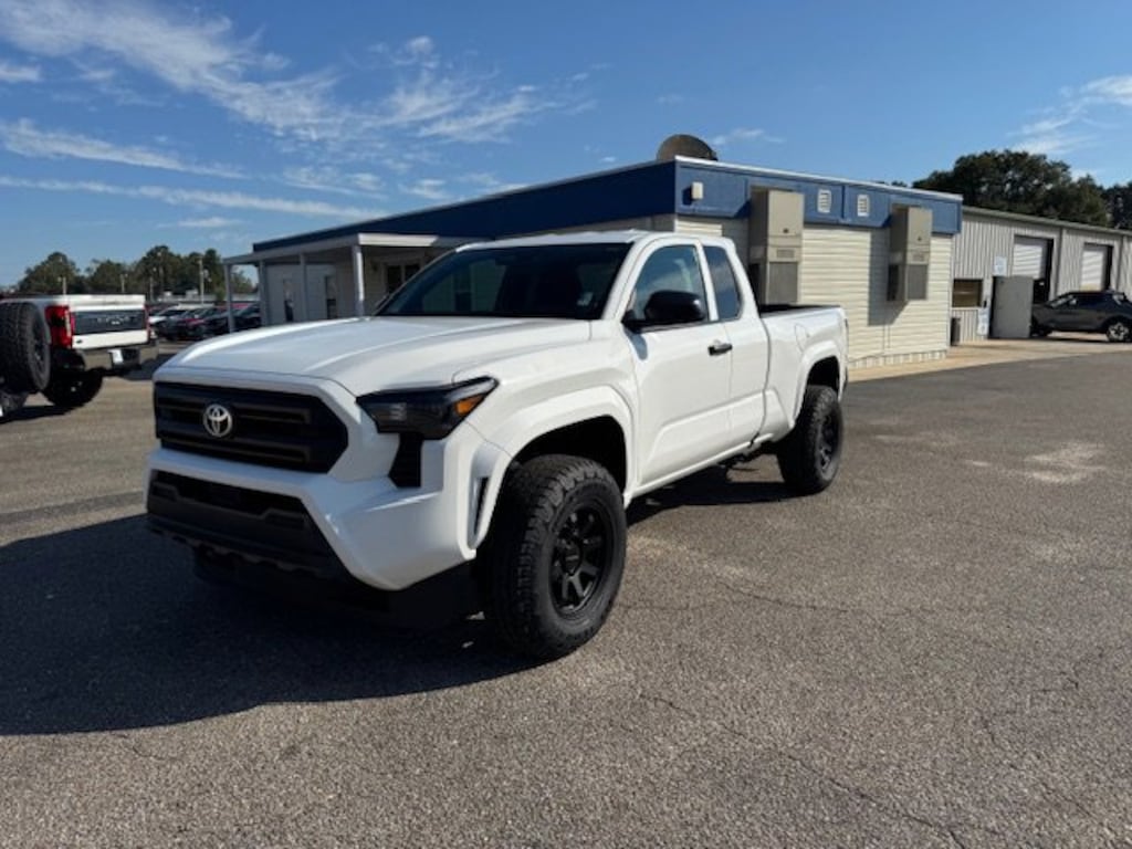 Used 2024 Toyota Tacoma SR Truck XtraCab
