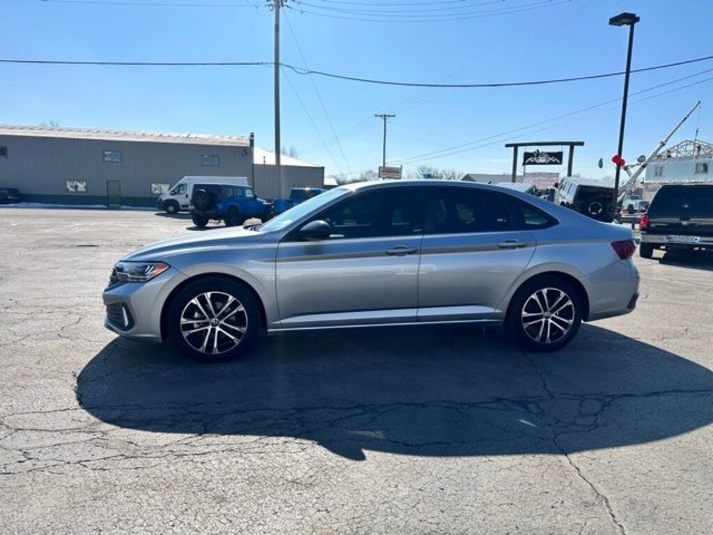 Used 2023 Volkswagen Jetta 1.5T Sport Sedan