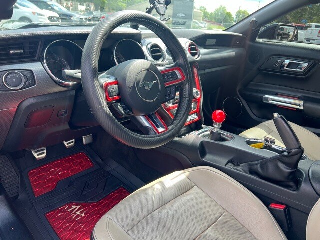 2016 Ford Mustang GT Premium photo 3