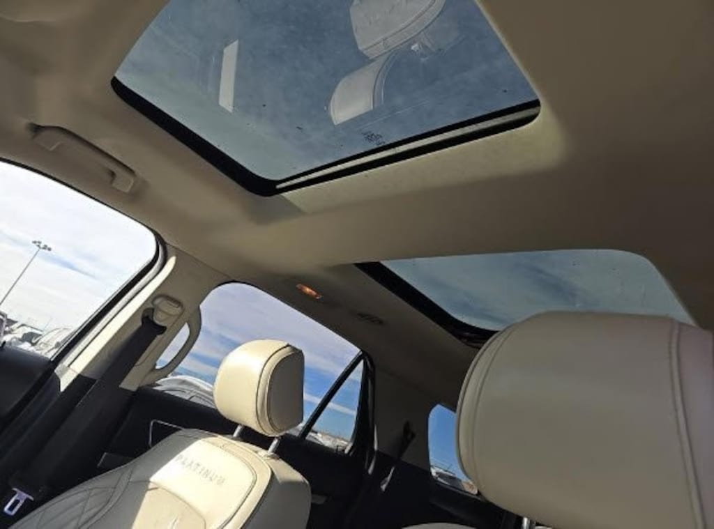 Used 2017 Ford Explorer Platinum SUV