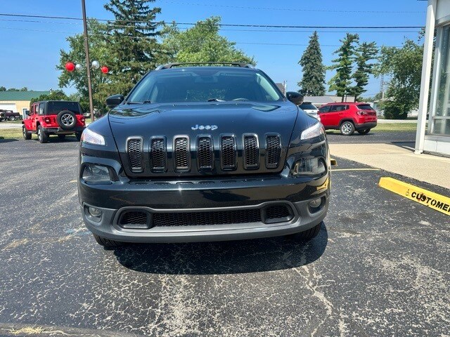 2017 Jeep Cherokee Latitude photo 2