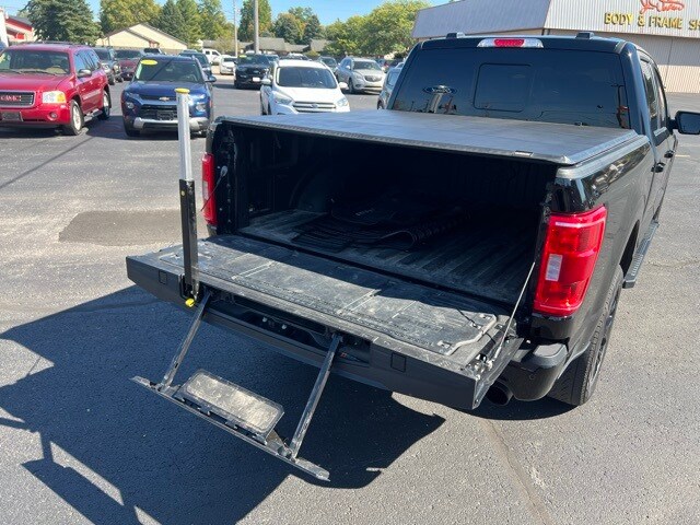 2023 Ford F-150 XLT photo 4