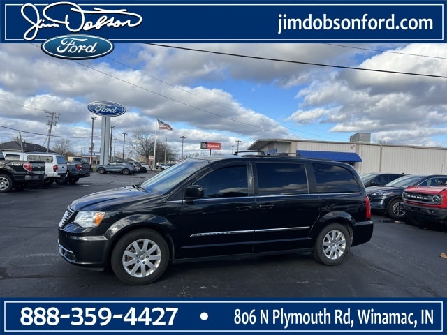 Used 2016 Chrysler Town & Country Touring with VIN 2C4RC1BG4GR295005 for sale in Winamac, IN