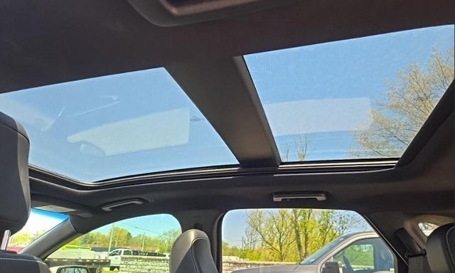 Used 2022 Ford Edge ST with VIN 2FMPK4AP1NBA57434 for sale in Winamac, IN