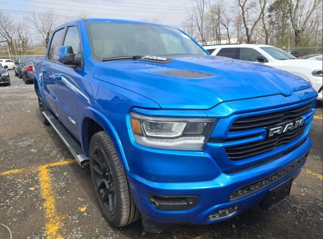 2022 RAM 1500 Laramie 4x4 Crew Cab 5'7's photo