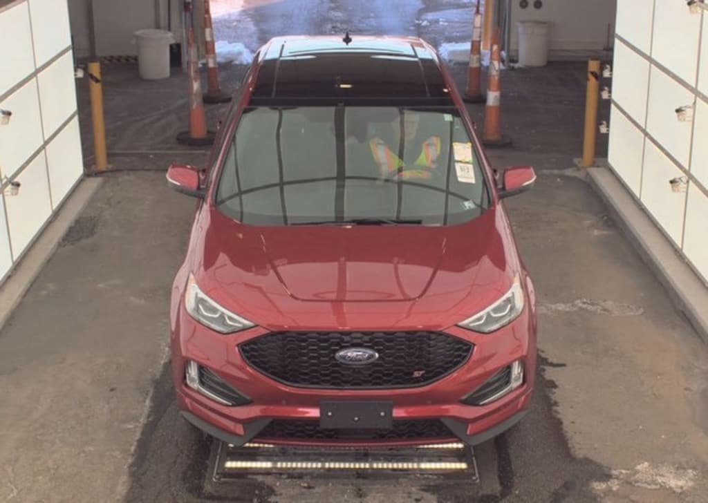 Used 2022 Ford Edge ST SUV