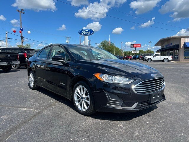 2019 Ford Fusion Hybrid SE photo 4